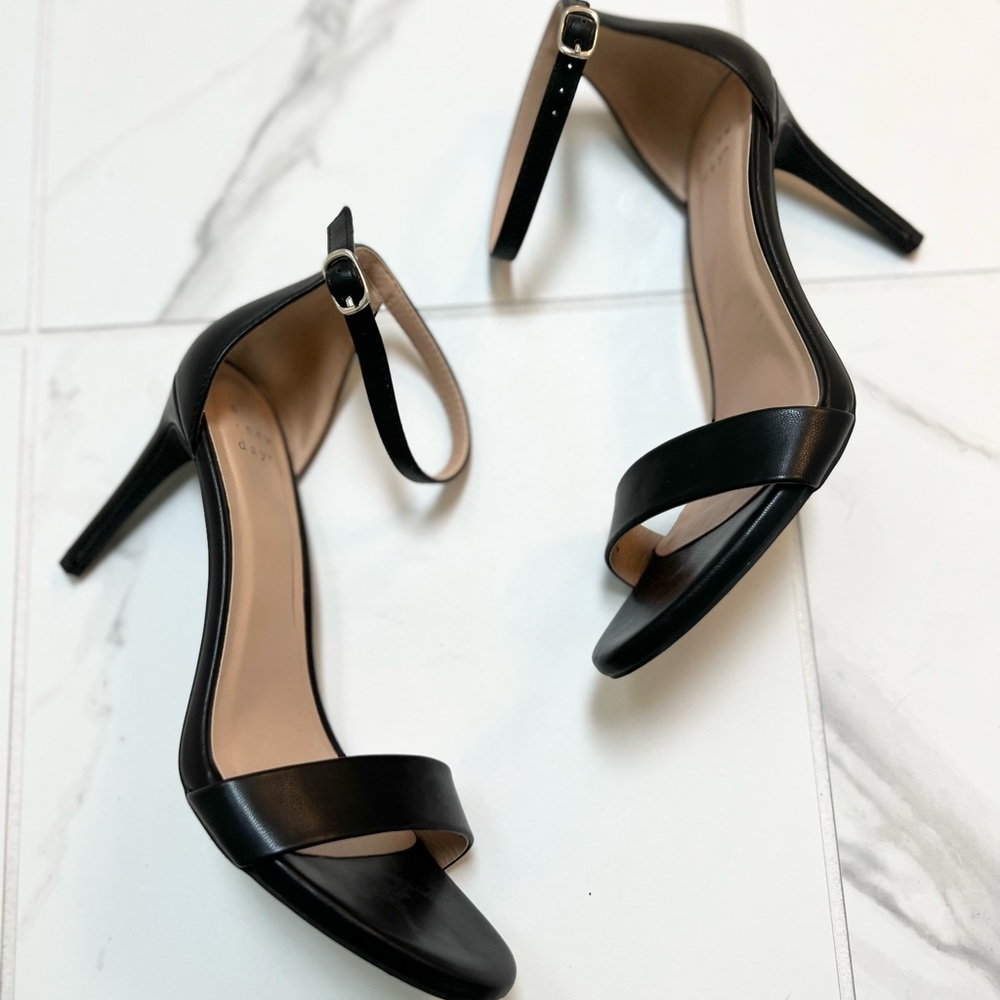 A New Day Black Faux Leather Ankle Strap Heel Single Strap Toe Size 8.5